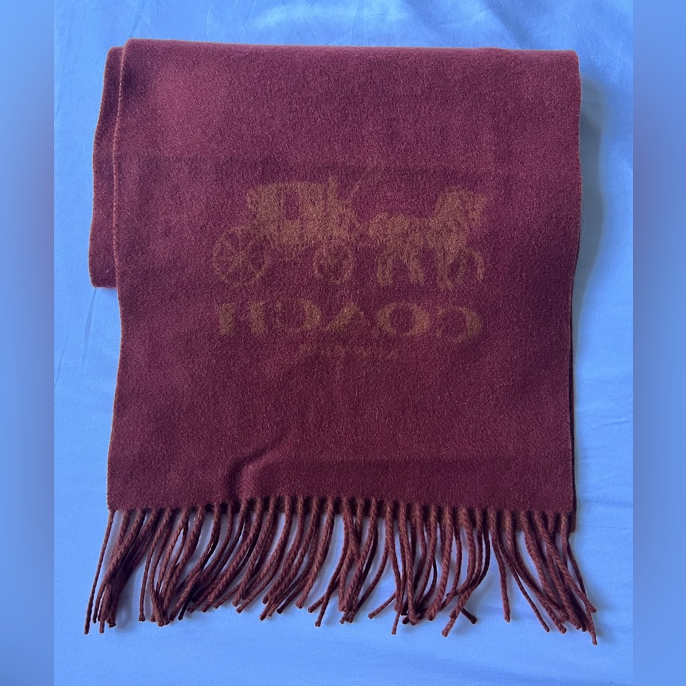 COACH CASHMERE MUFFLER..!! DUAL COLOR ROSE/PLUM..SIGNATURE HORSE AND CARRIAGE..!